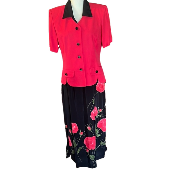 Dress / 2 Piece / Outfit - Picture 2 of 11